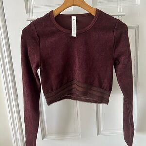 ALO Yoga Seamless Luxe Cuddle Coverup - Cherry Cola Color